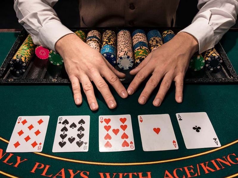 poker trên dưới